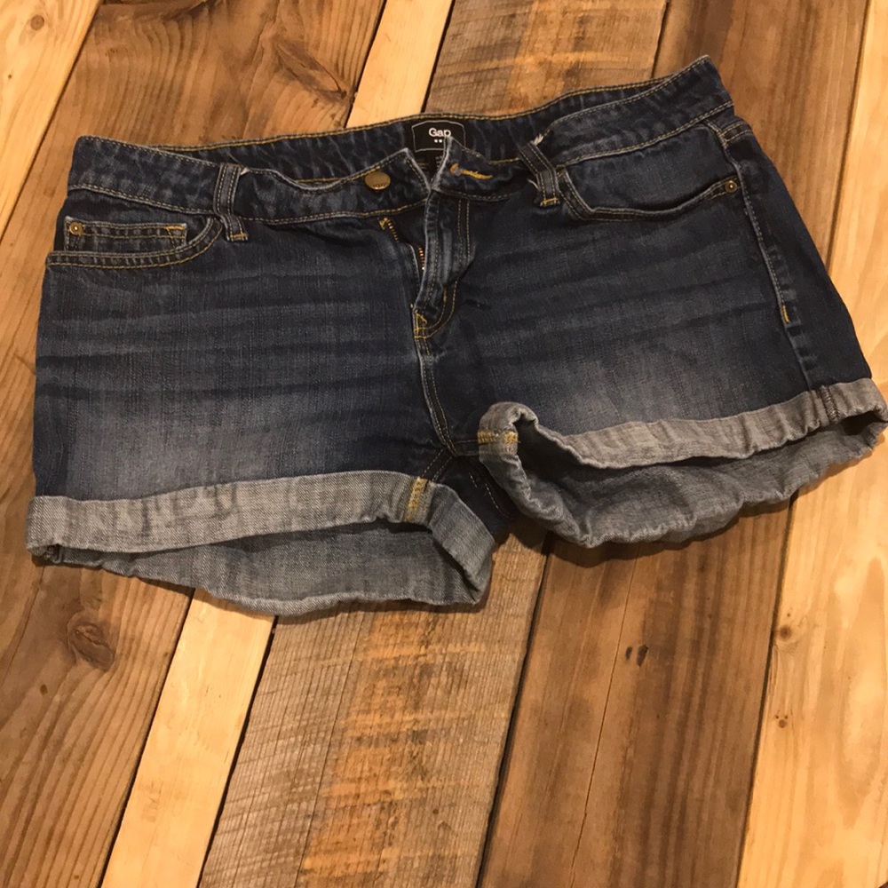 Gap cuffed shorts